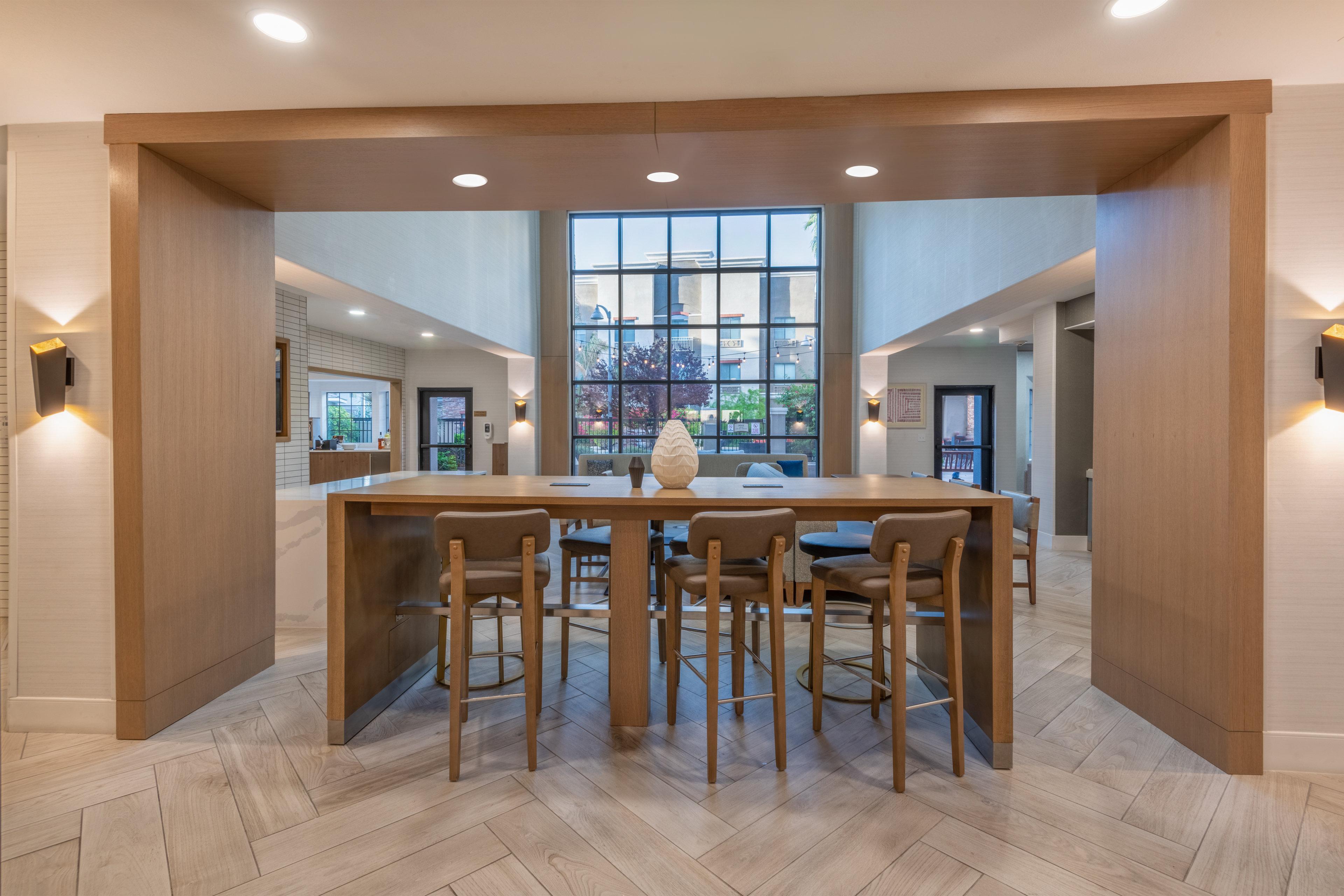 Staybridge Suites Phoenix Glendale Sports Dist By Ihg Екстер'єр фото