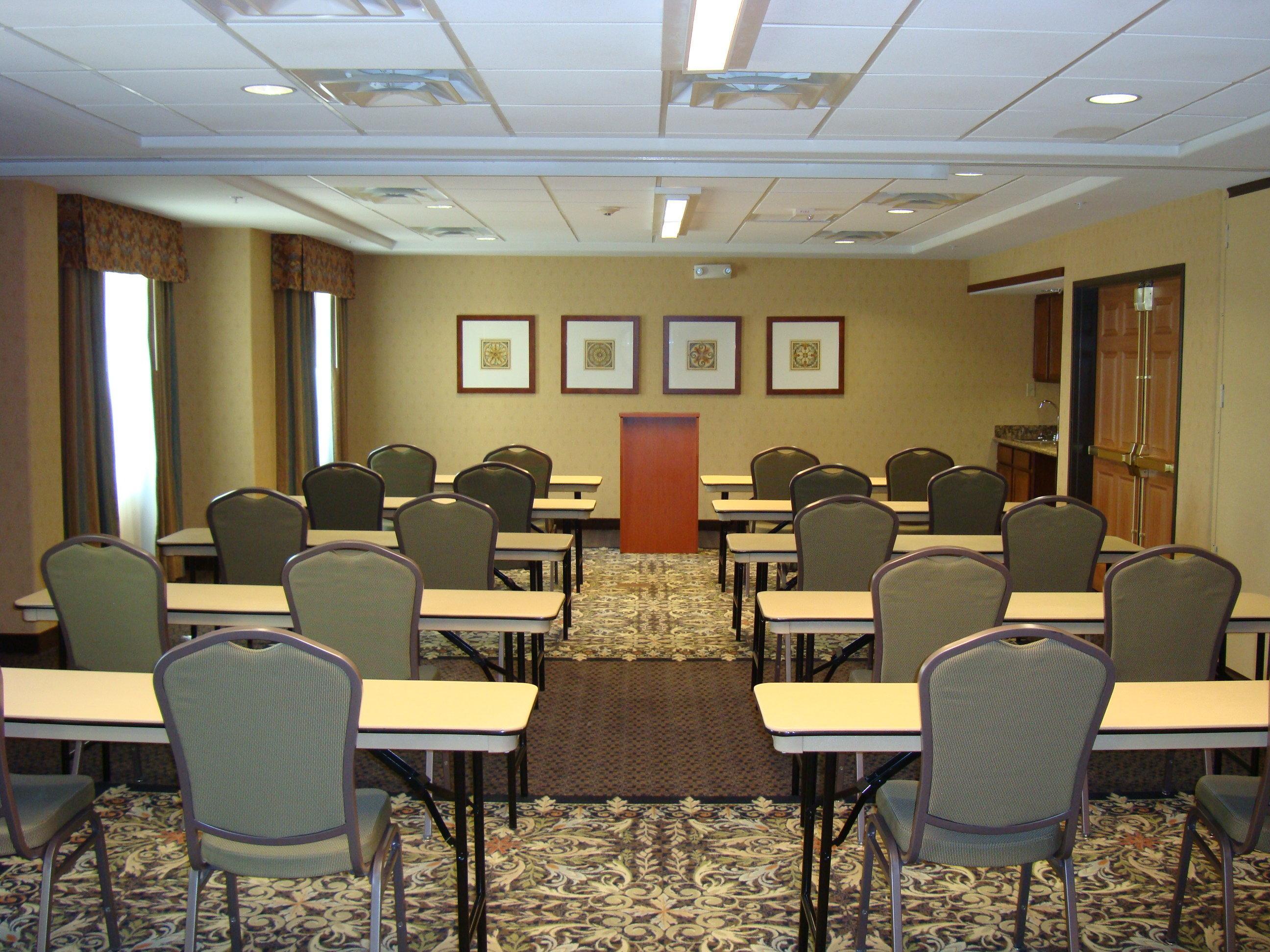 Staybridge Suites Phoenix Glendale Sports Dist By Ihg Зручності фото